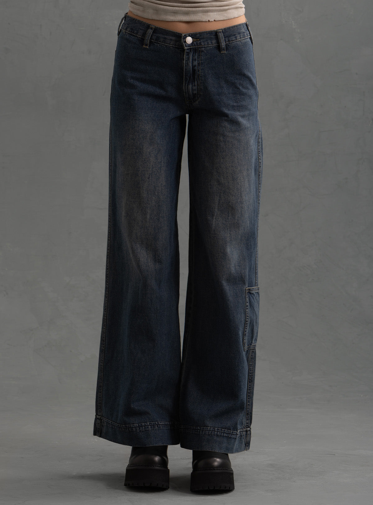 Serif Pants
